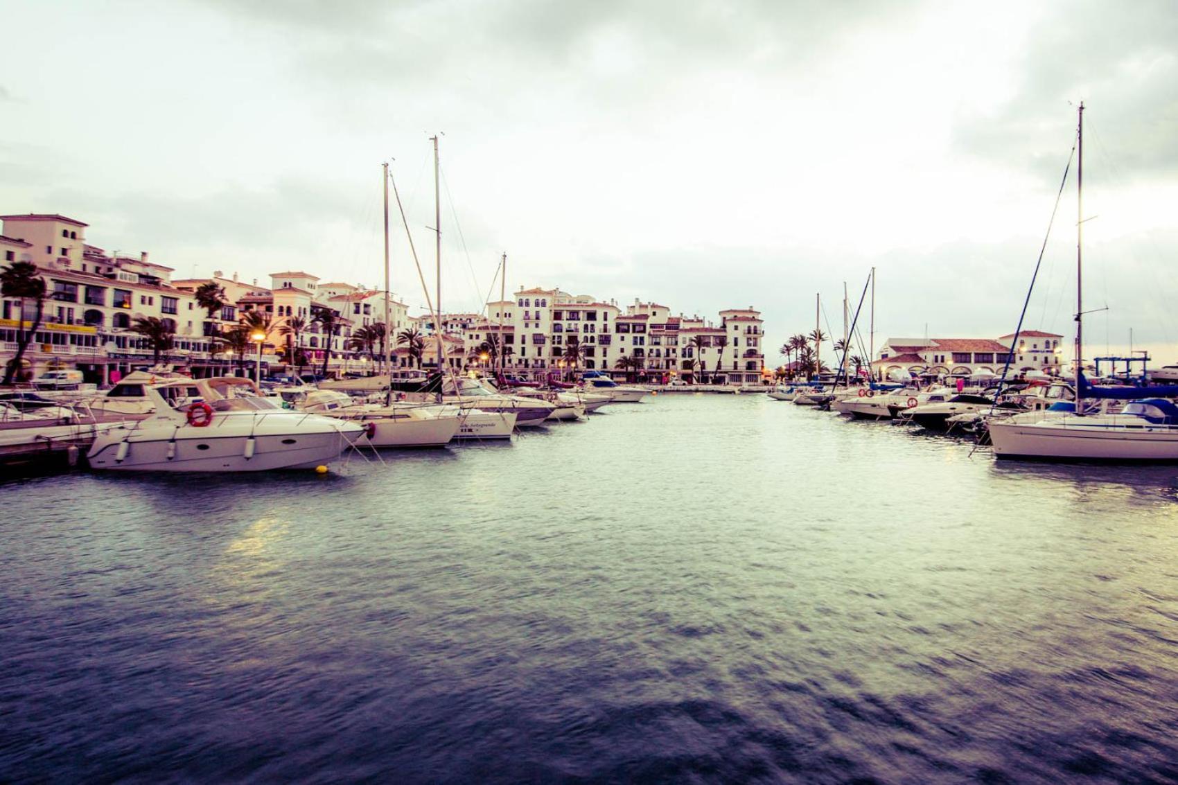 Marina Real 2434 Daire Manilva Dış mekan fotoğraf